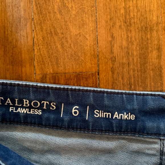 Talbots flawless mid rise slim ankle anchors aweigh jeans. Worn a few times - Picture 4 of 6